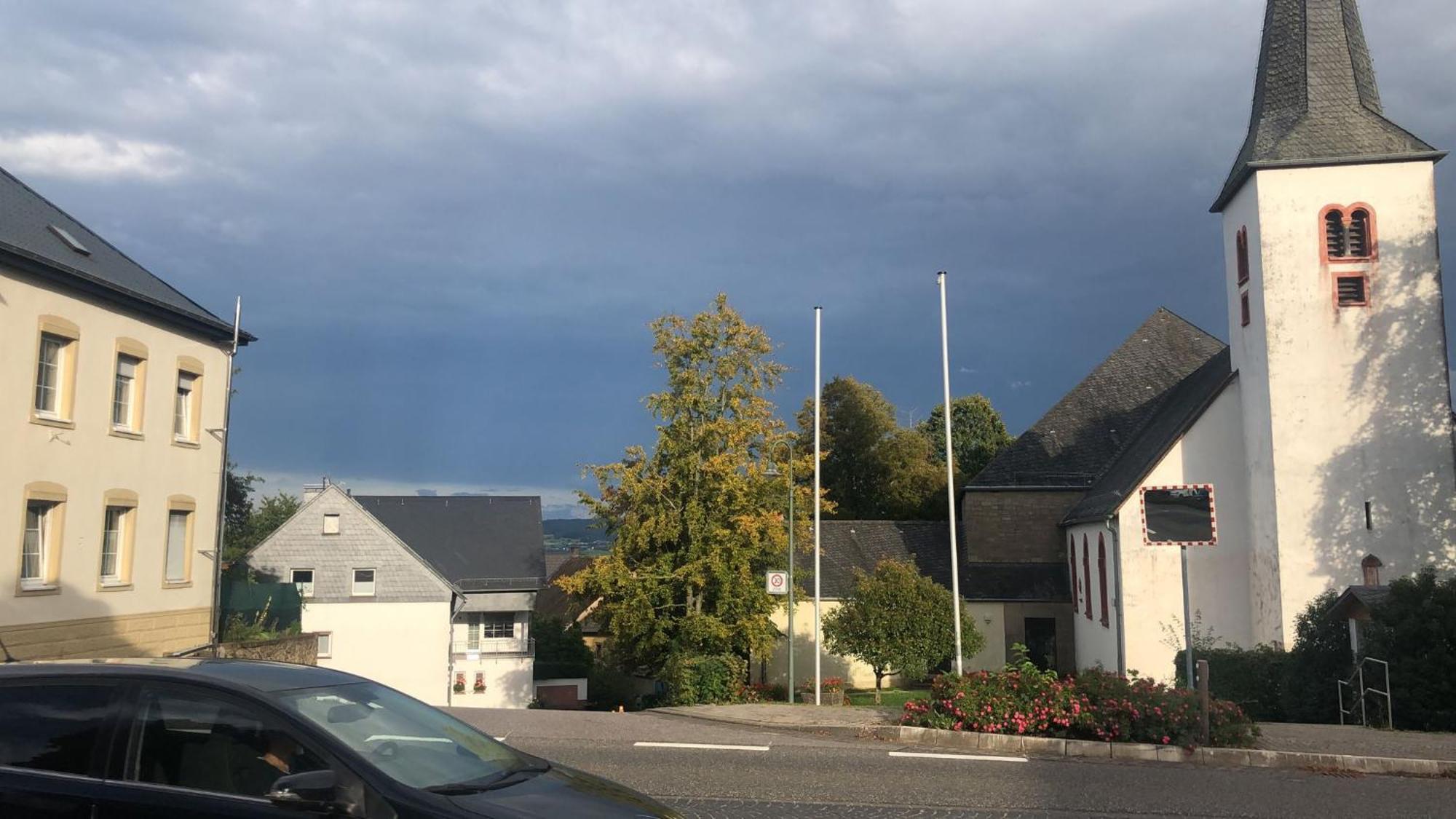 Gaestehaus Pellinger Hof Pellingen ภายนอก รูปภาพ